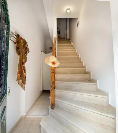 Alekos House Apartment